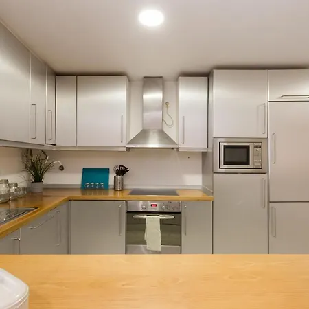 Apartamento Flh Madragoa Stylish Place With Terrace Lisboa